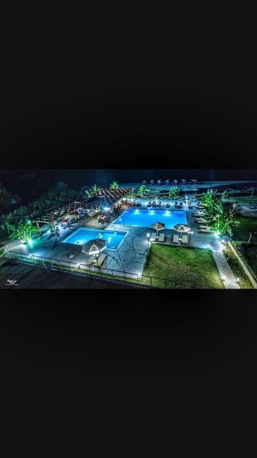 Ocean Hotel Resort كاستروزيكيا المظهر الخارجي الصورة