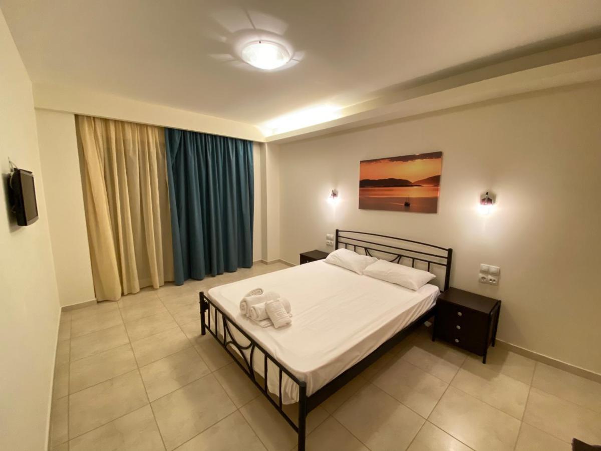 Ocean Hotel Resort كاستروزيكيا المظهر الخارجي الصورة